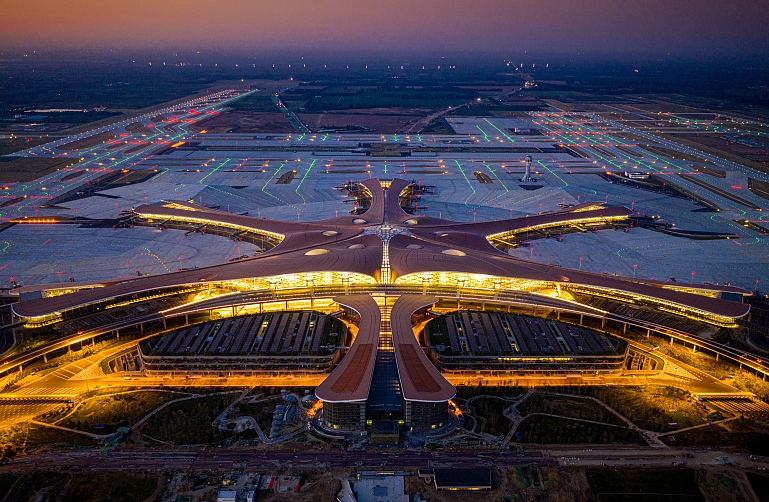 北京大興機(jī)場(chǎng)夜景